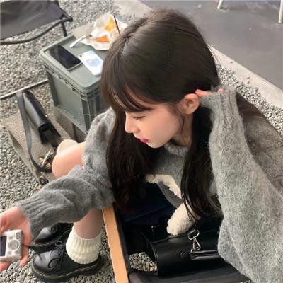 荒唐男荒唐女
